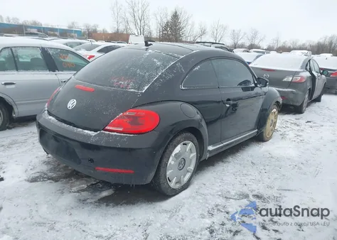 2012 Volkswagen Beetle 2.5L из США, поврежденный, VIN 3VWJP7AT9CM659811